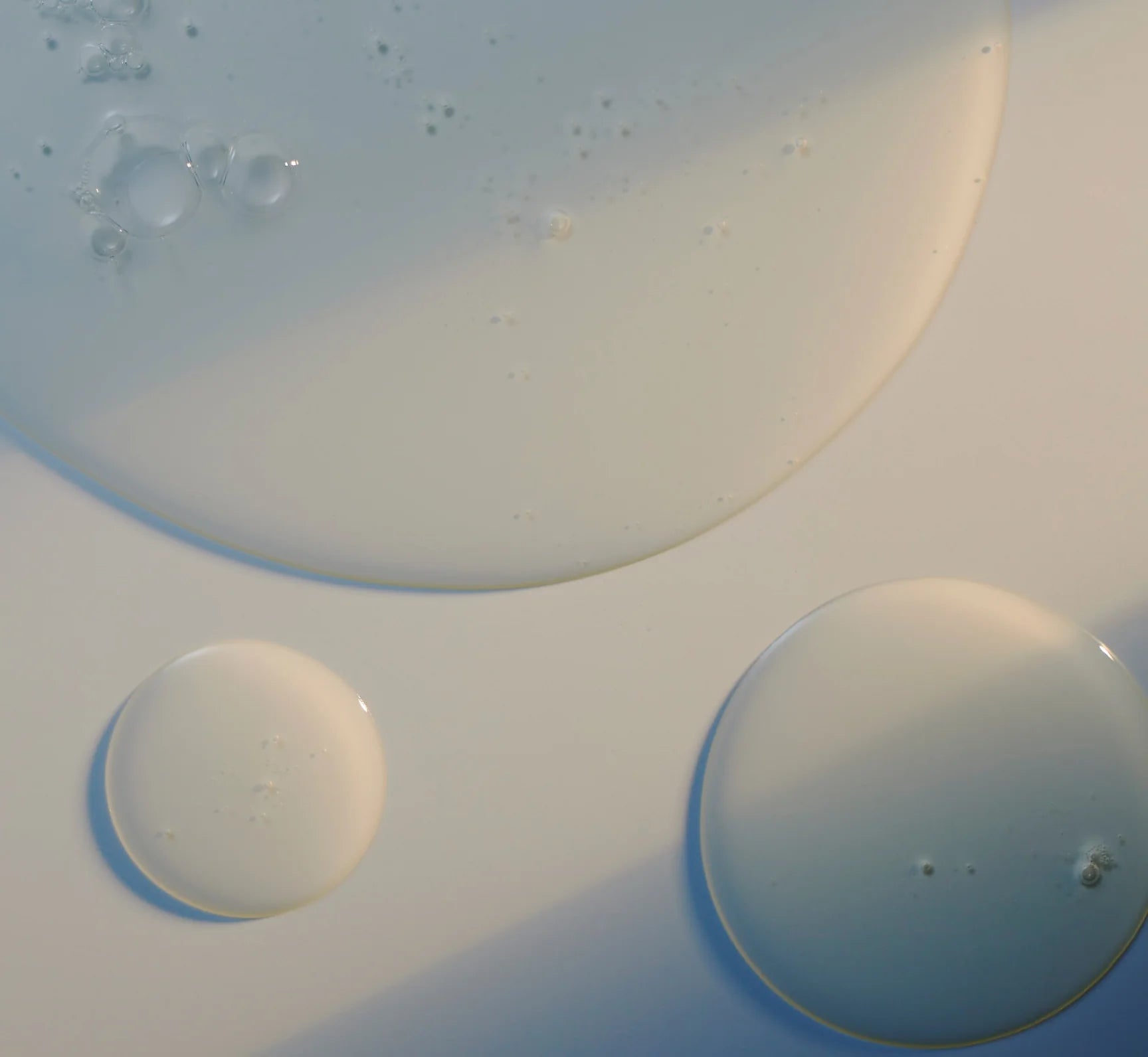 SALT & STONE - Black Rose & Oud Body Wash